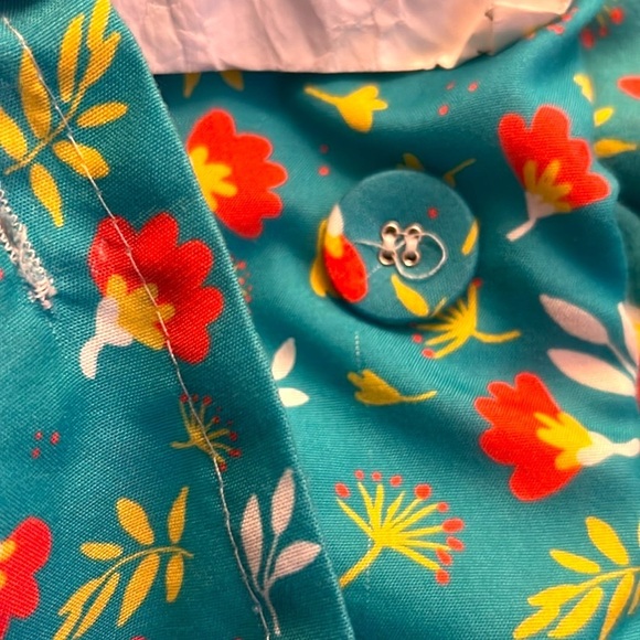 The Pioneer Woman Petal Party Floral Patchwork 2 Pc. Sham Pillowcase Set 20x36 - Picture 6 of 7